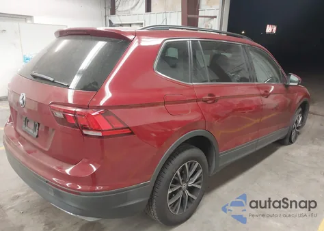 2019 Volkswagen Tiguan 2.0T Se/2.0T Sel/2.0T Sel R-Line/2.0T Sel R-Line Black из США, поврежденный, VIN 3VV3B7AX9KM130064